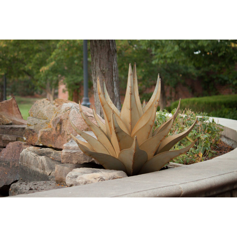 Desert Steel Sharkskin Agave Plants & Flowers Metal Garden Statue